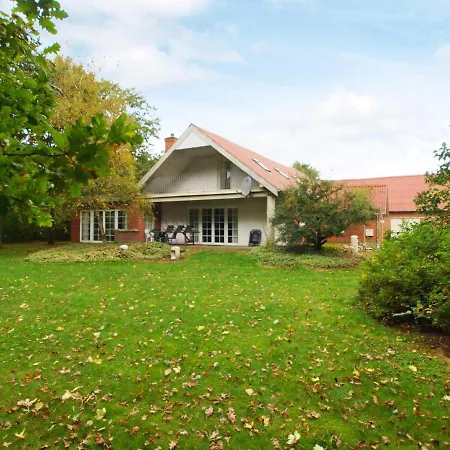 Six-bedroom Holiday In Kibaek Norre Vium