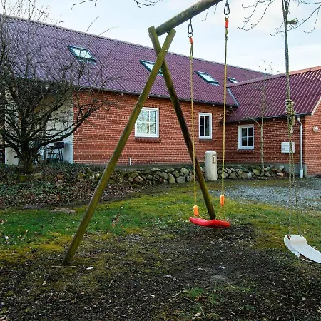 Holiday home Six-bedroom Holiday In Kibaek *