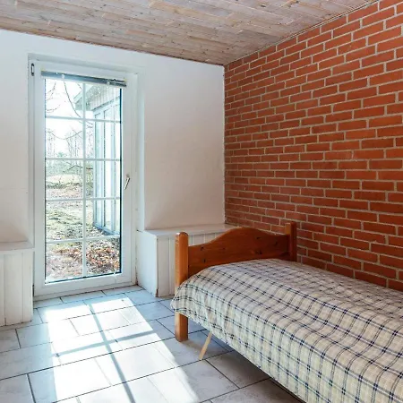 Six-bedroom Holiday In Kibaek * Norre Vium